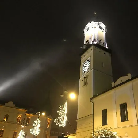 Apartmán Bl View Apartment, 24hr Self Check-in, Free Private Parking, Panoramic View From Balcony, 5-minute Walk To Centre Banská Bystrica
